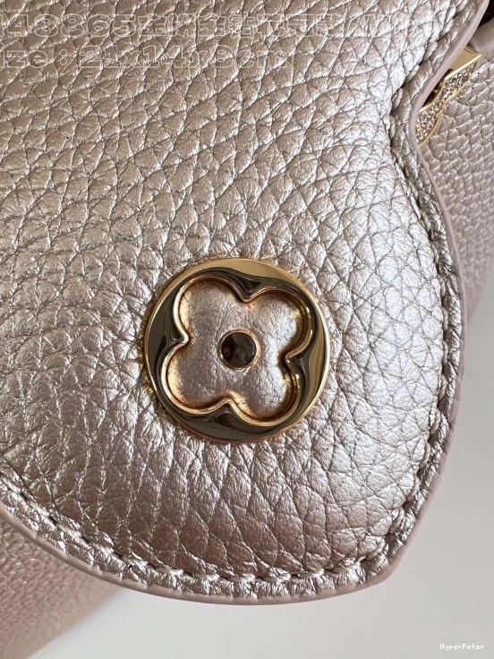 CAPUCINES LOUIS VUITTON MINI-21*14*8CM 0804